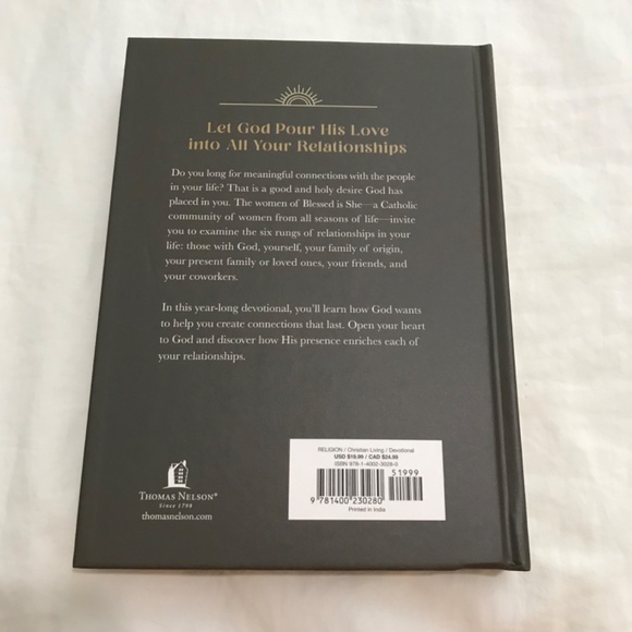 📚3/$35 Blessed Is She Loving God, Loving Others Hardcover Devotional Book - Picture 2 of 10